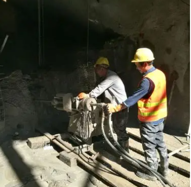 梅列水下抗分散灌浆料特点 水下不分散注浆料介绍